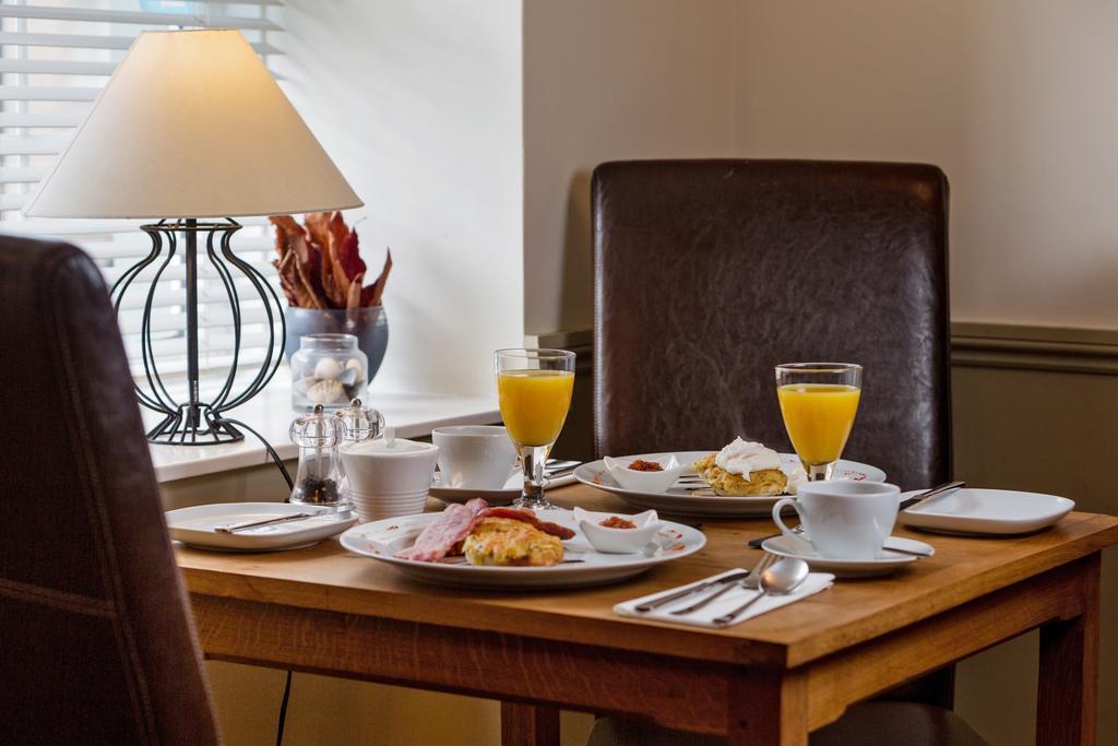 The Coach House Brecon Hotell Exteriör bild