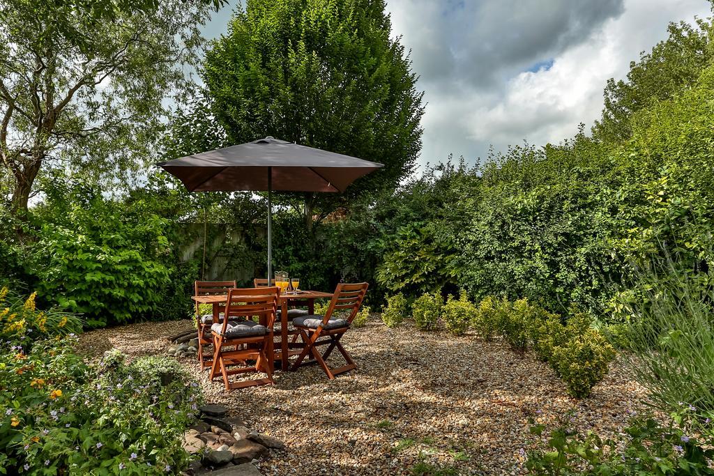 The Coach House Brecon Hotell Exteriör bild
